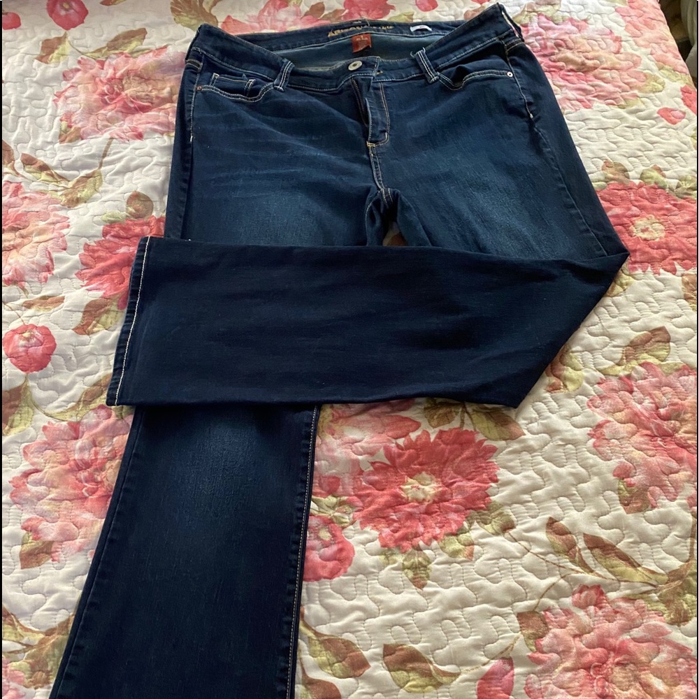 HighRise BootCut Jeans